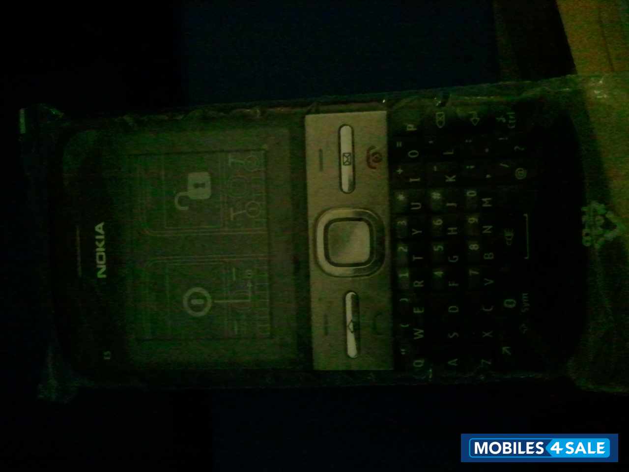 Black Metallic Nokia E5-00