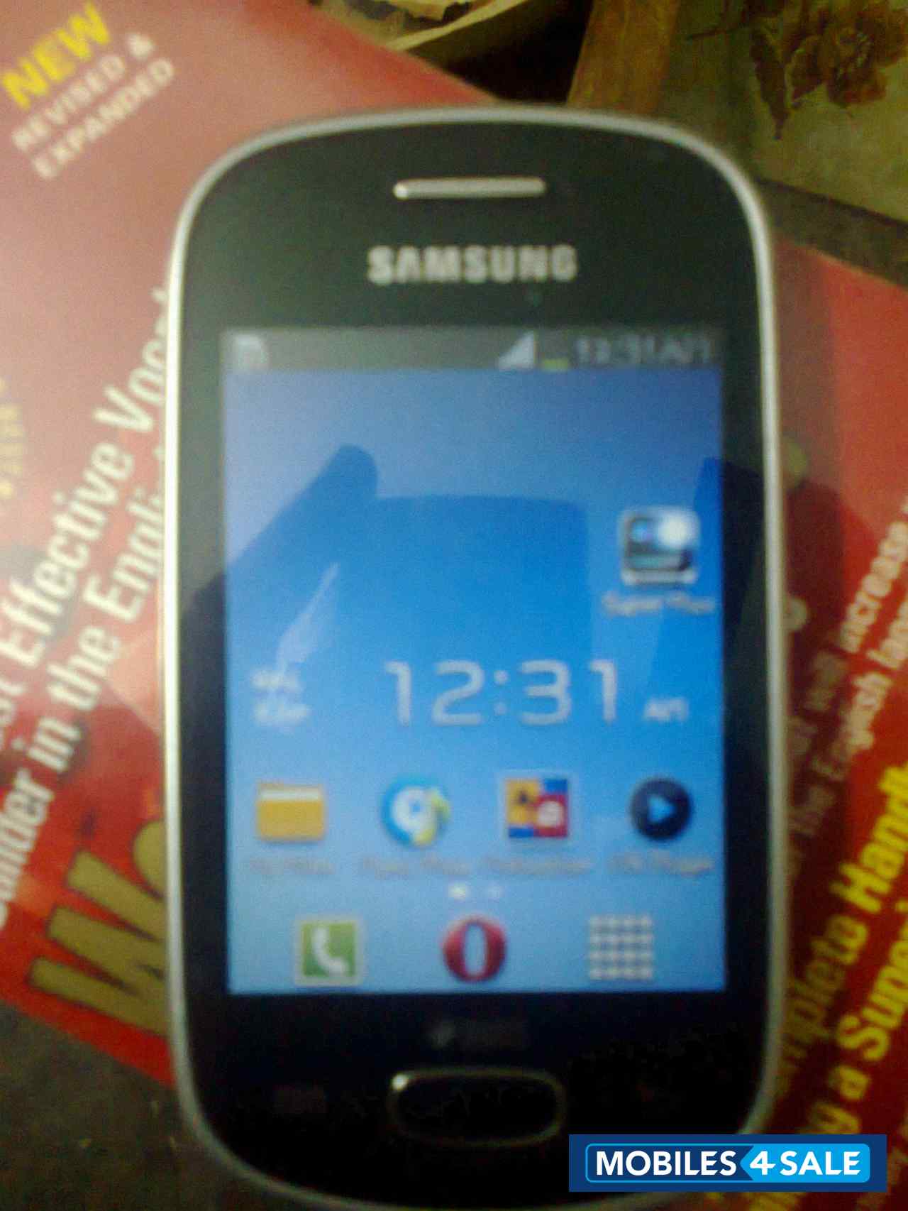 Black Samsung Galaxy Star