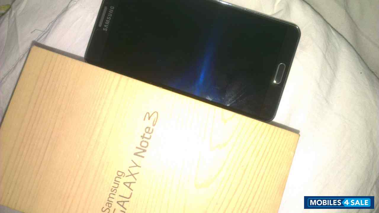 Black Samsung Galaxy Note 3