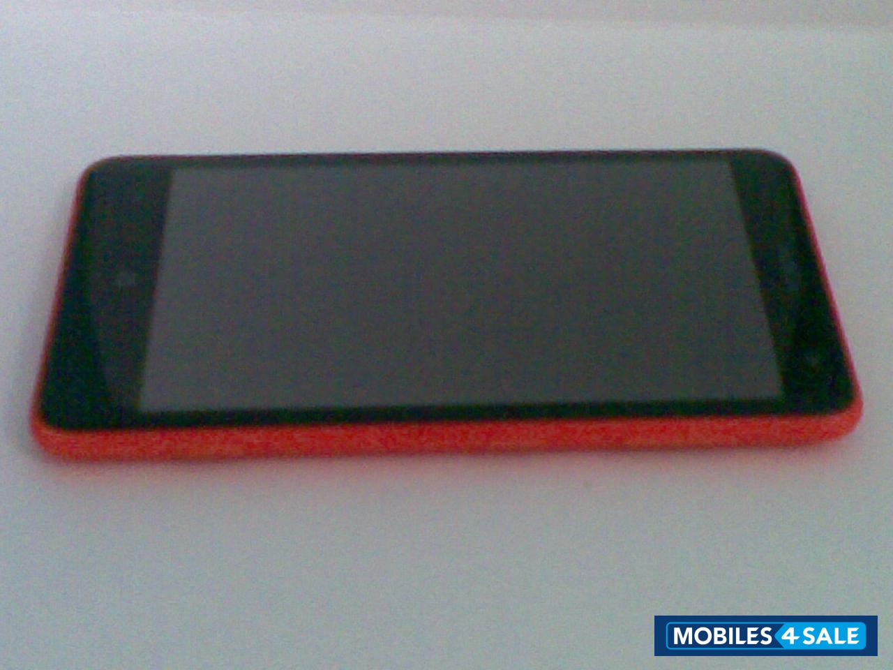 Red Nokia Lumia 625