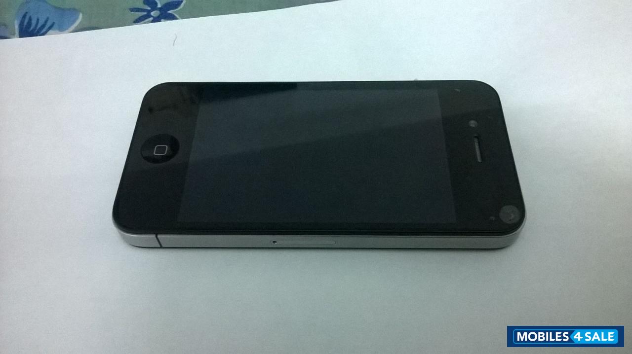 Black Apple iPhone 4