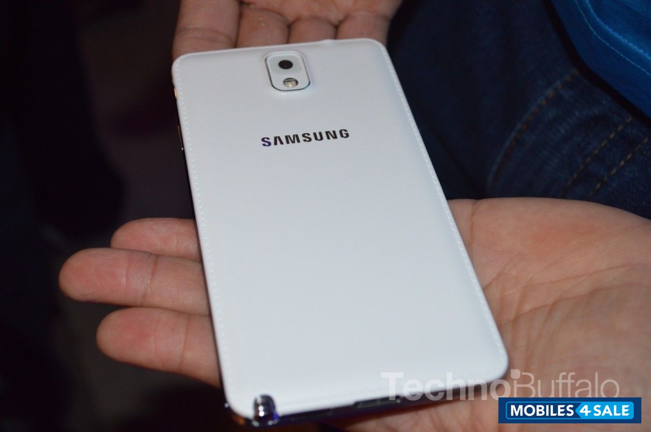 White Samsung Galaxy Note 3