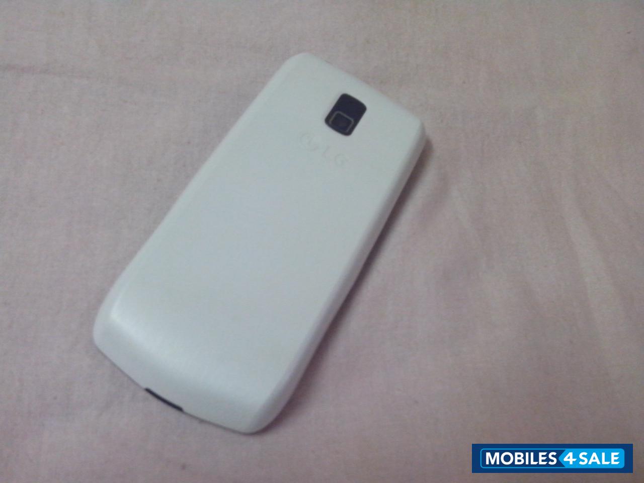 White LG A290