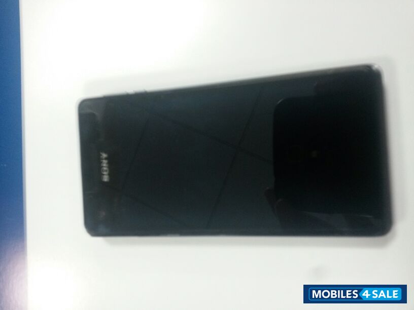 Black Sony Xperia V