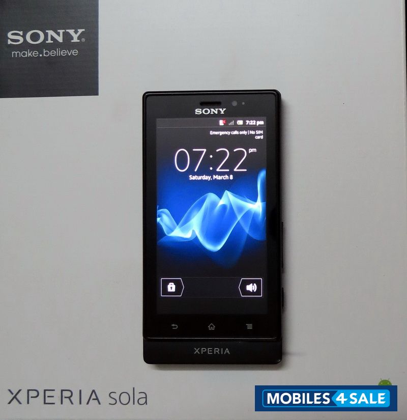 Black Sony Xperia sola