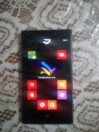 Black Nokia Lumia 925