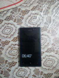 Black Nokia Lumia 925