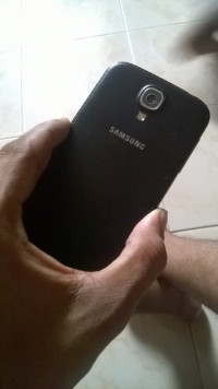 Black Samsung Galaxy S4