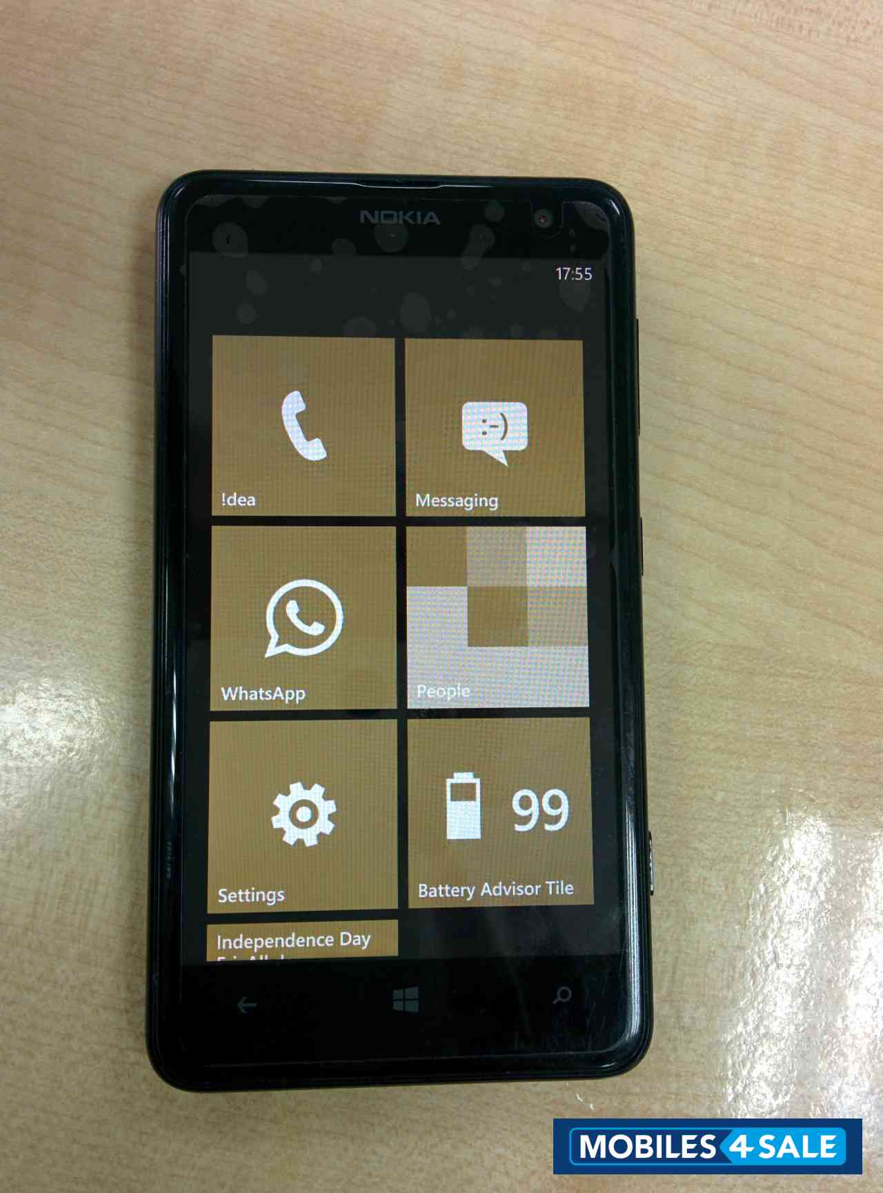 Black Nokia Lumia 625