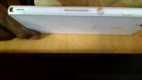 White Sony Xperia Z