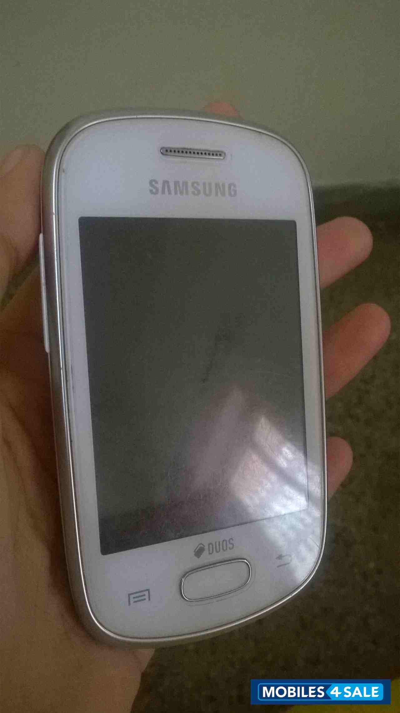 White Samsung Galaxy Star