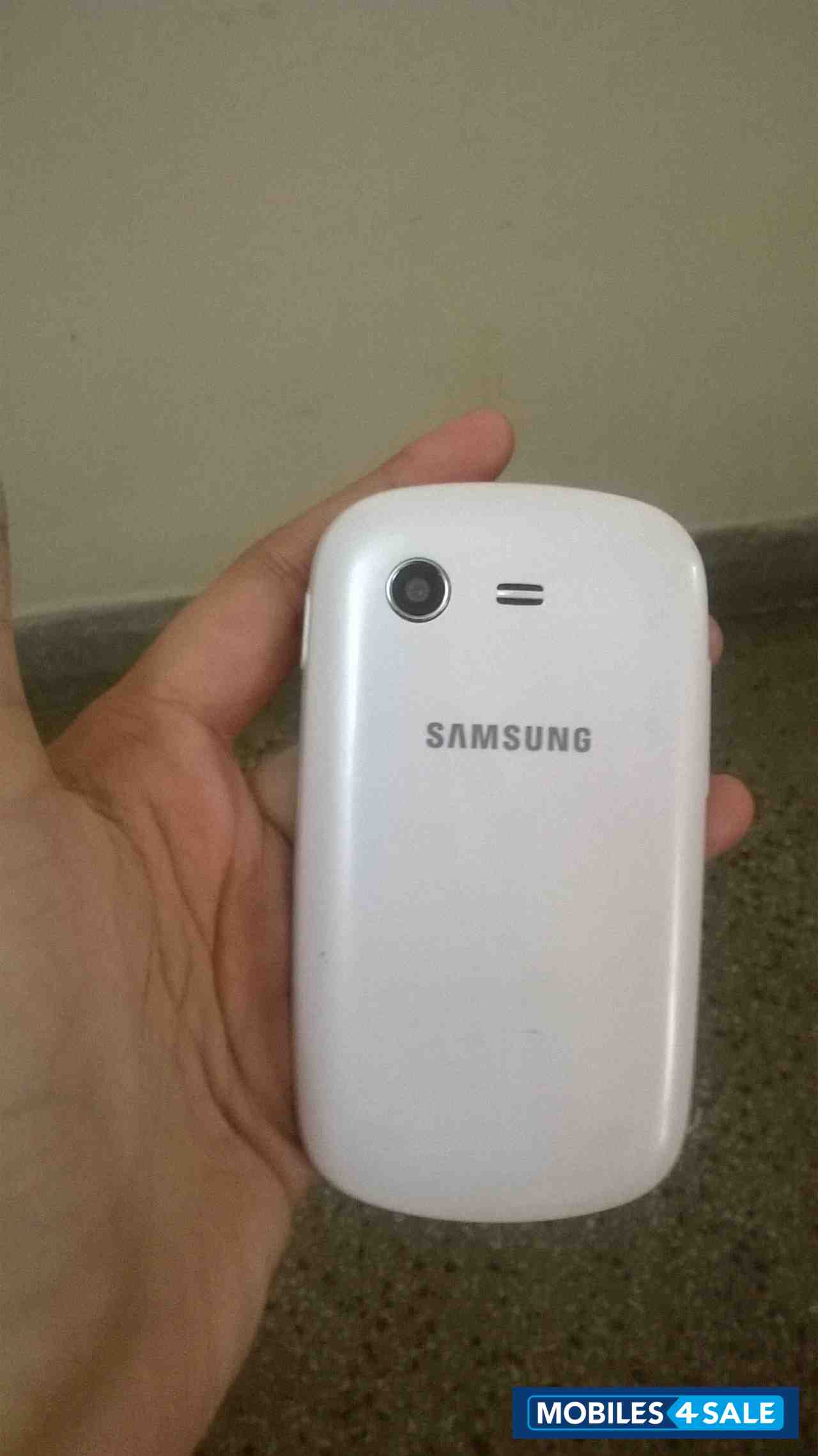 White Samsung Galaxy Star