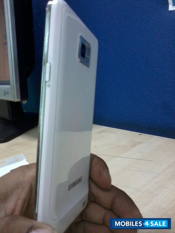 White Samsung Galaxy S2