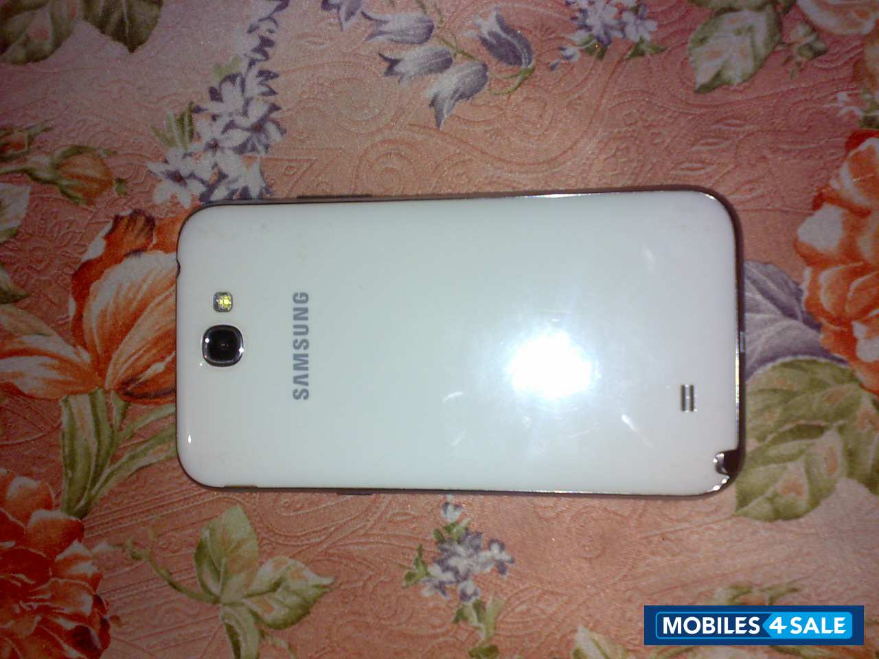 White Samsung Galaxy Note 2