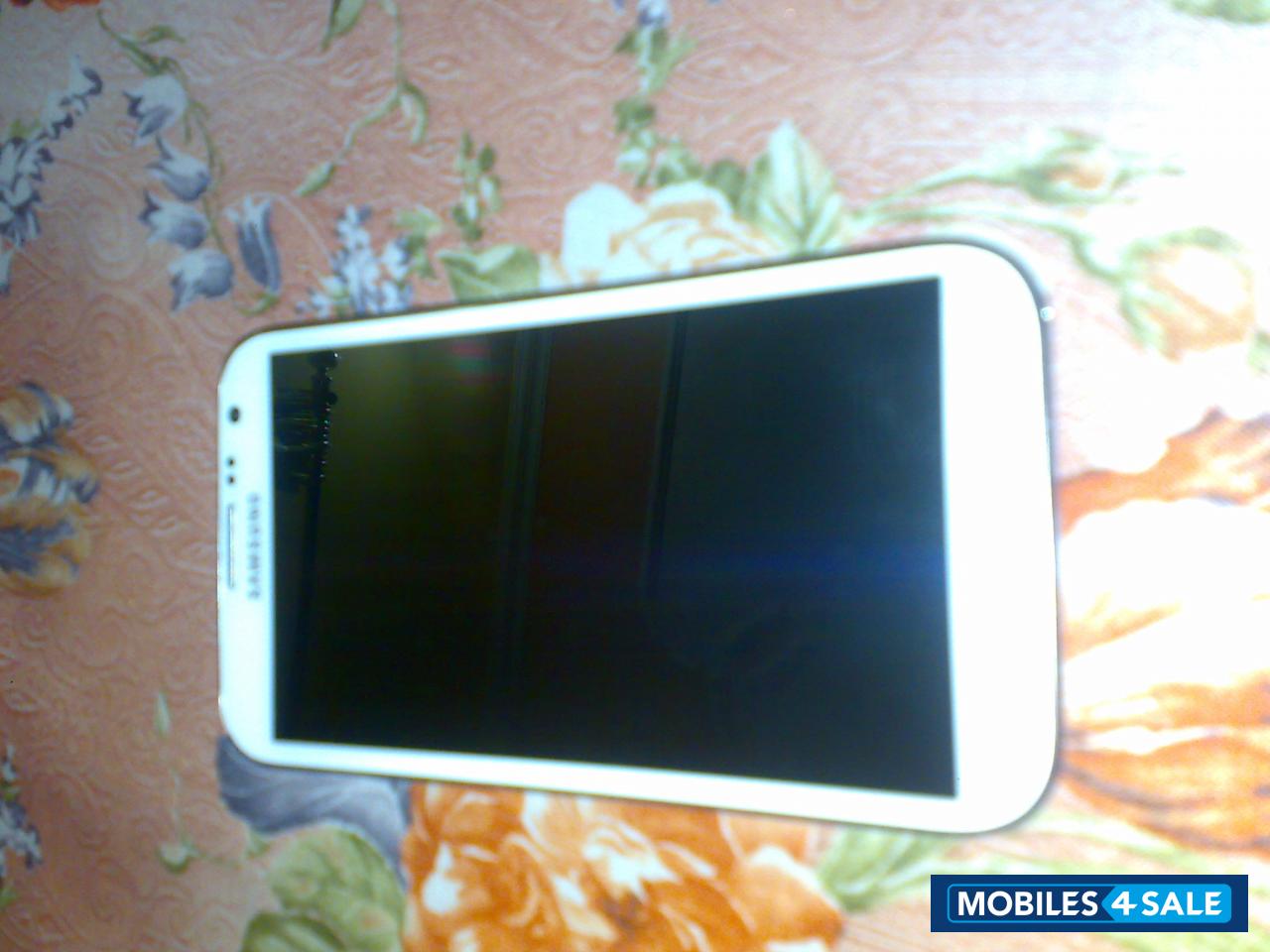 White Samsung Galaxy Note 2