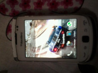 White BlackBerry Torch 9810