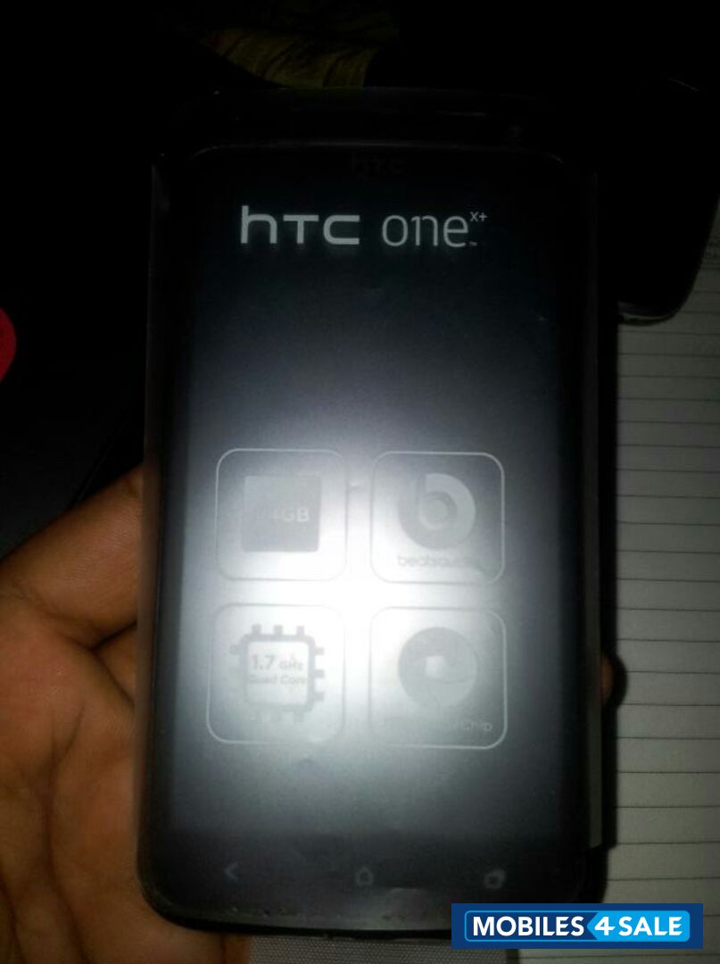 Black HTC One X Plus