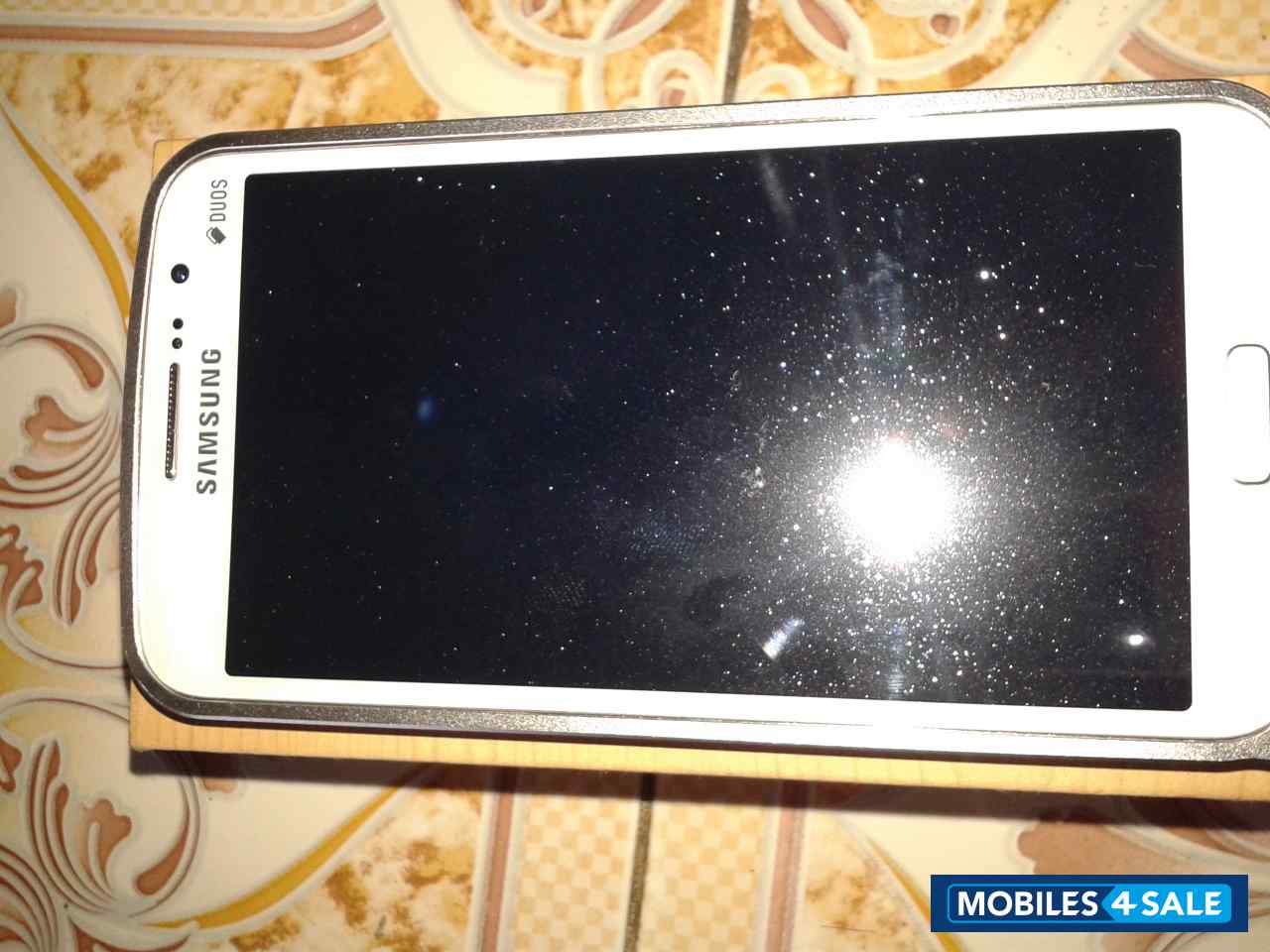 White Samsung Galaxy Grand 2