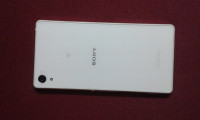 White Sony Xperia Z2