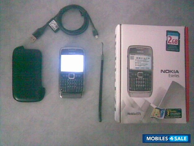 Nokia E71