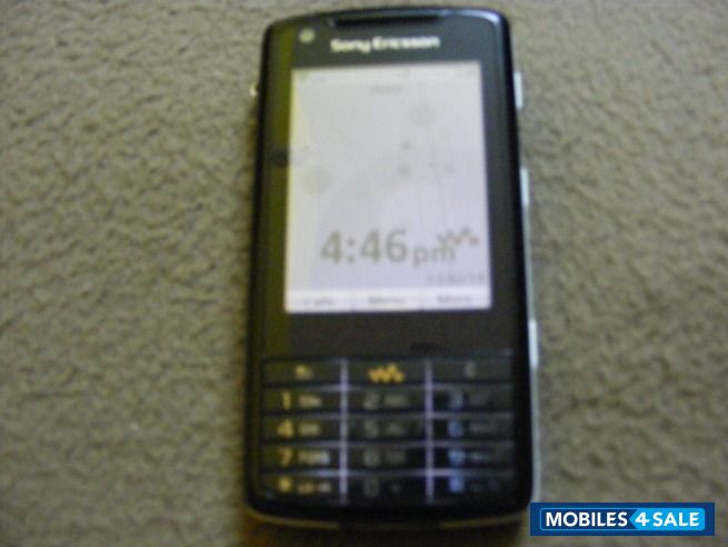 Black Sony Ericsson W960