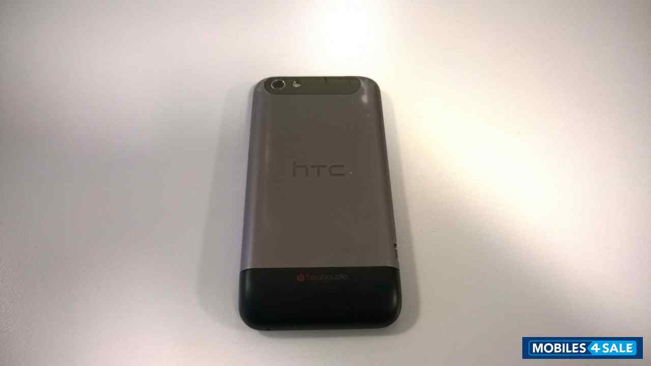 HTC One V