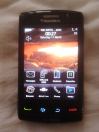 BlackBerry Storm2 9520