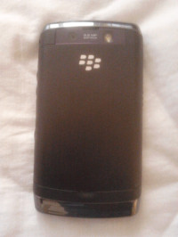 BlackBerry Storm2 9520