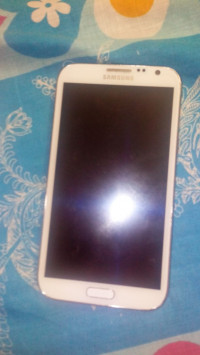 White Samsung Galaxy Note 2