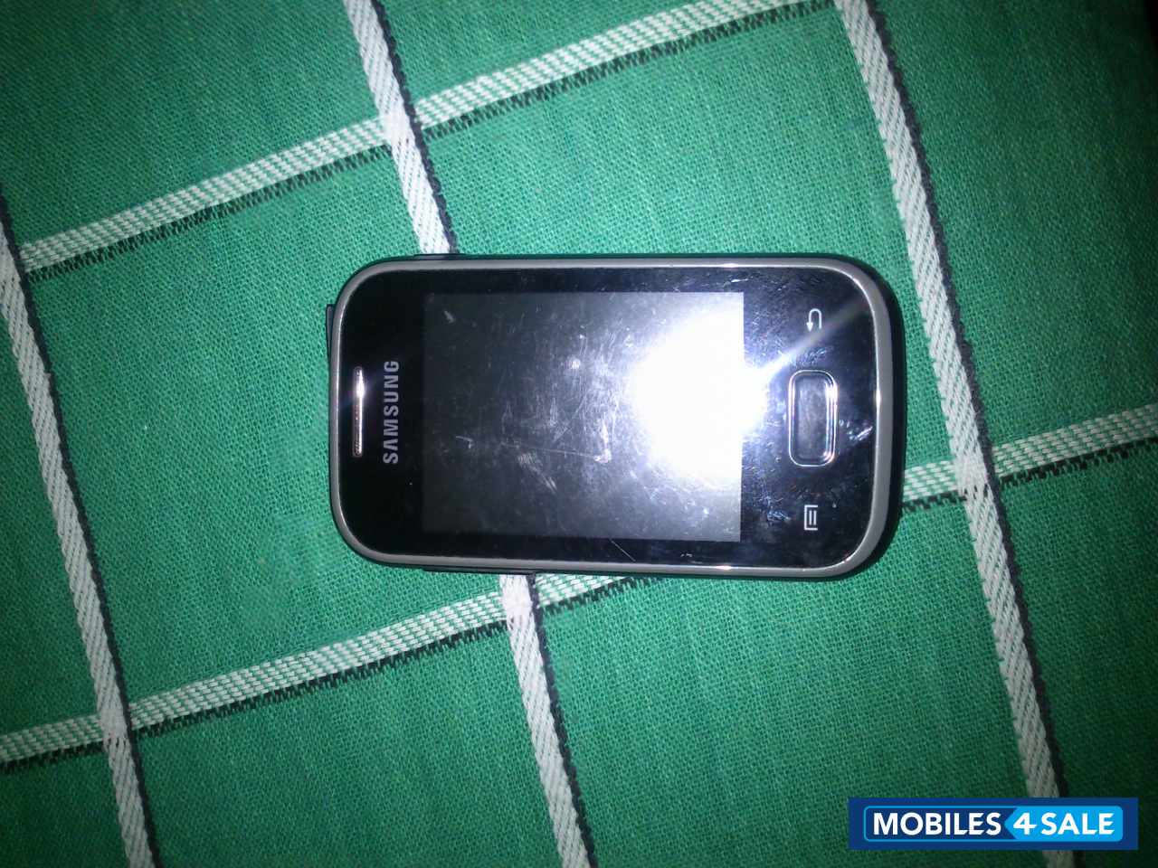 Black Samsung Galaxy Pocket