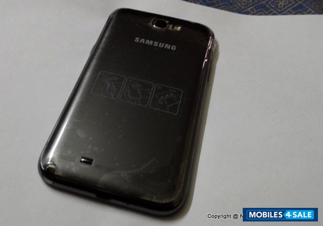 Grey Samsung Galaxy Note 2