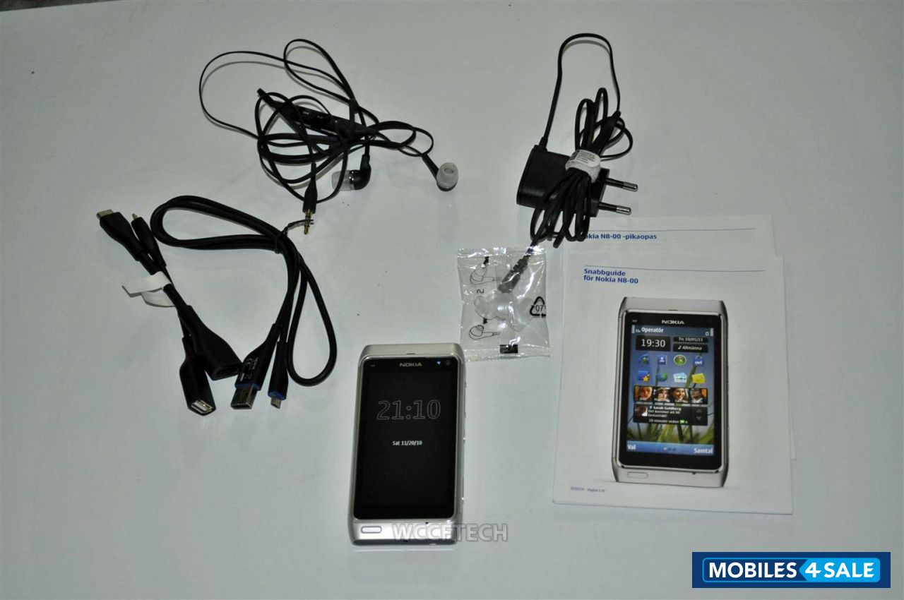 Silver Nokia N8