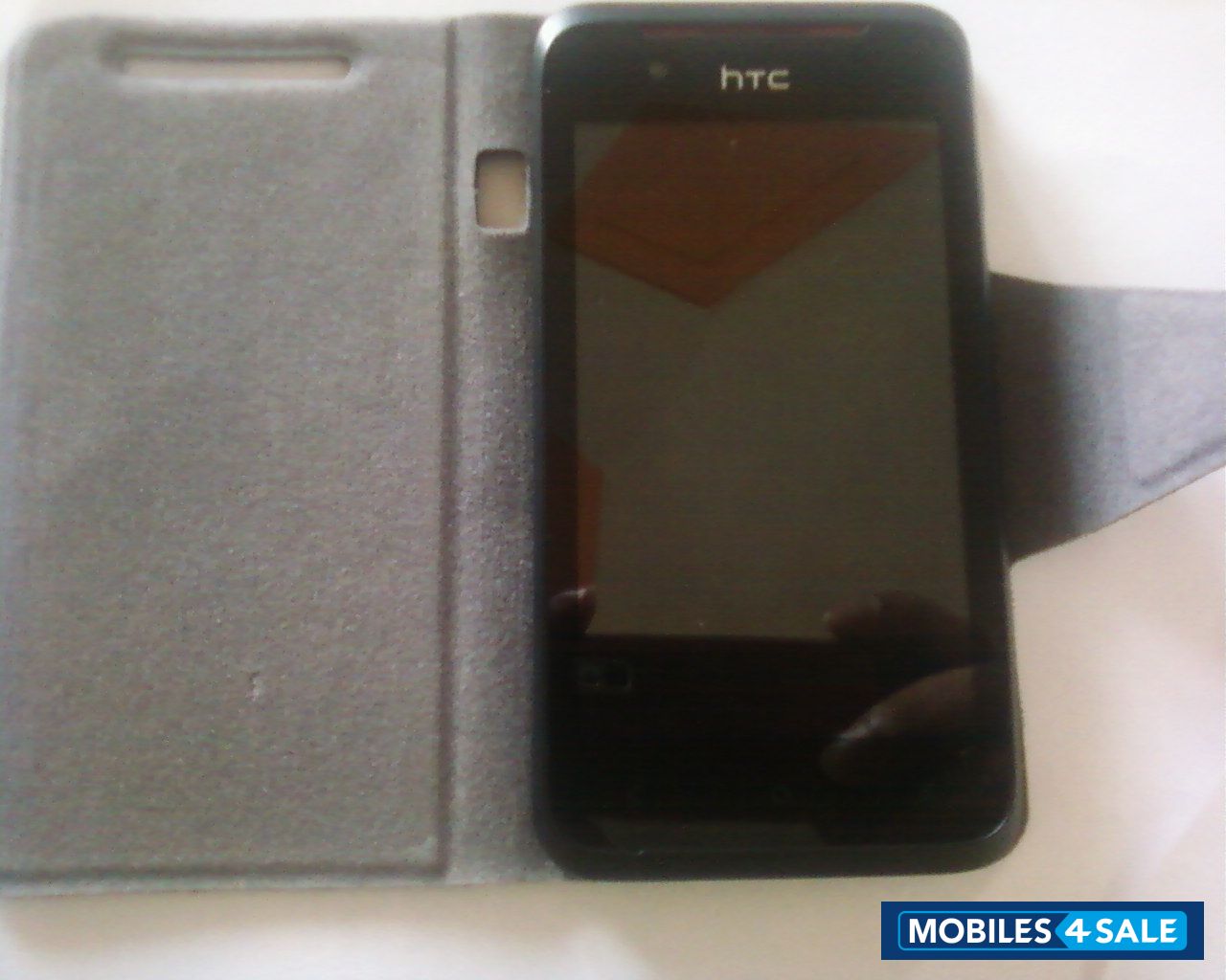 Black HTC Desire 210