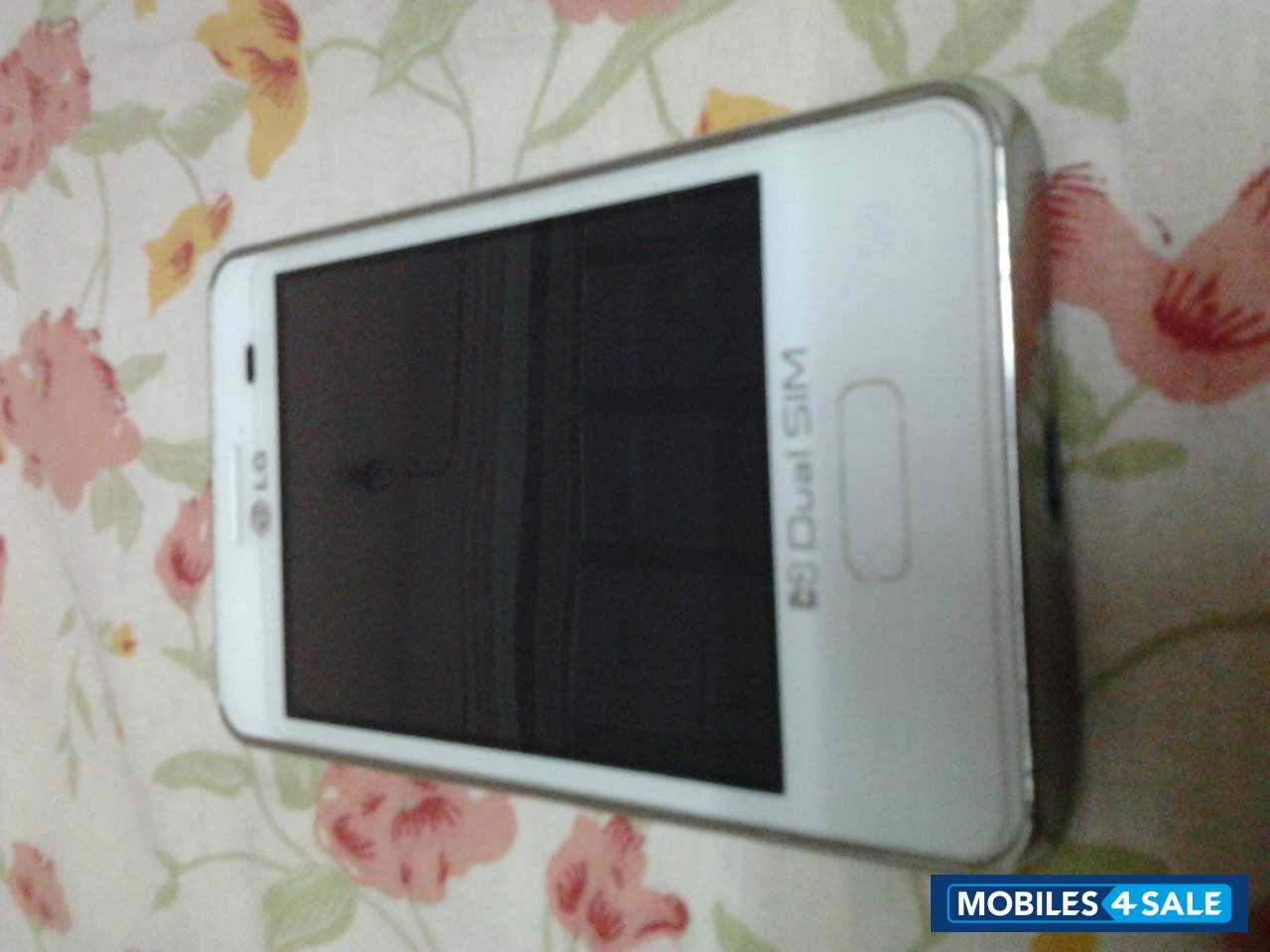 White LG Optimus L3 Dual