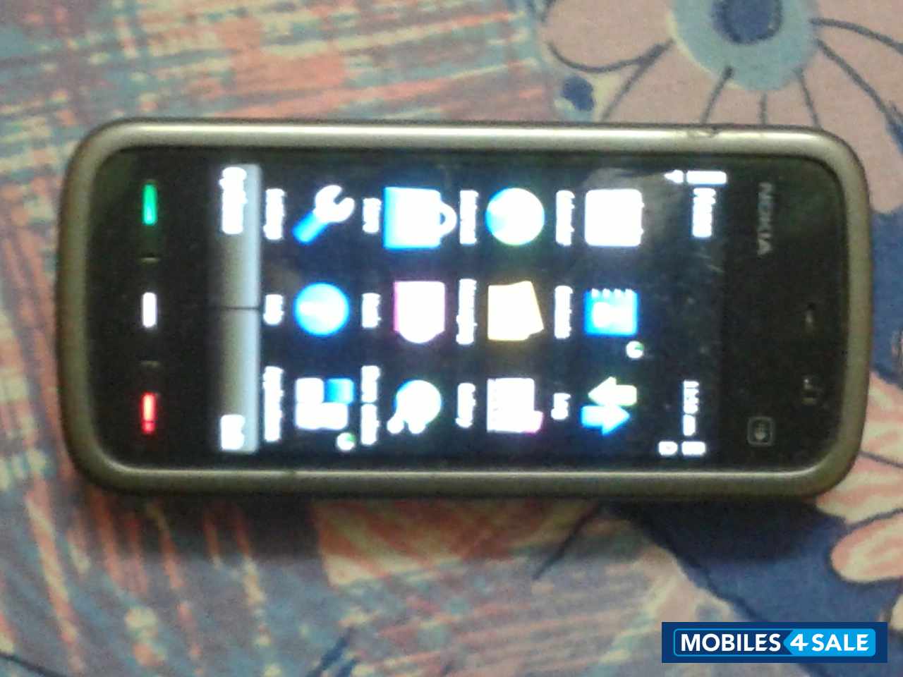 Black Nokia 5233