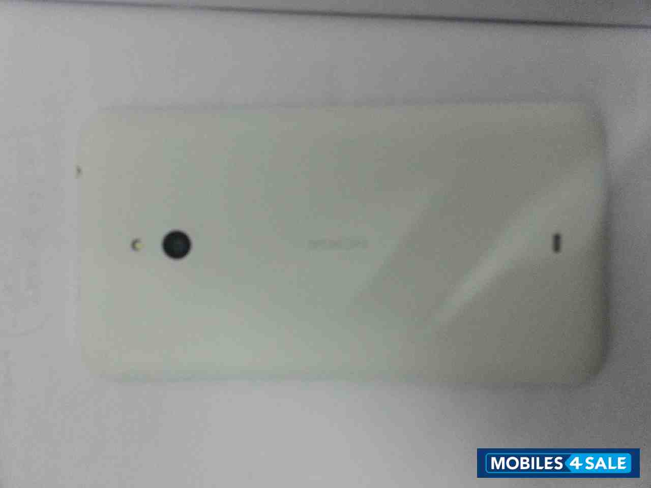 White Nokia Lumia 1320