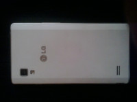 White LG Optimus L9 P765