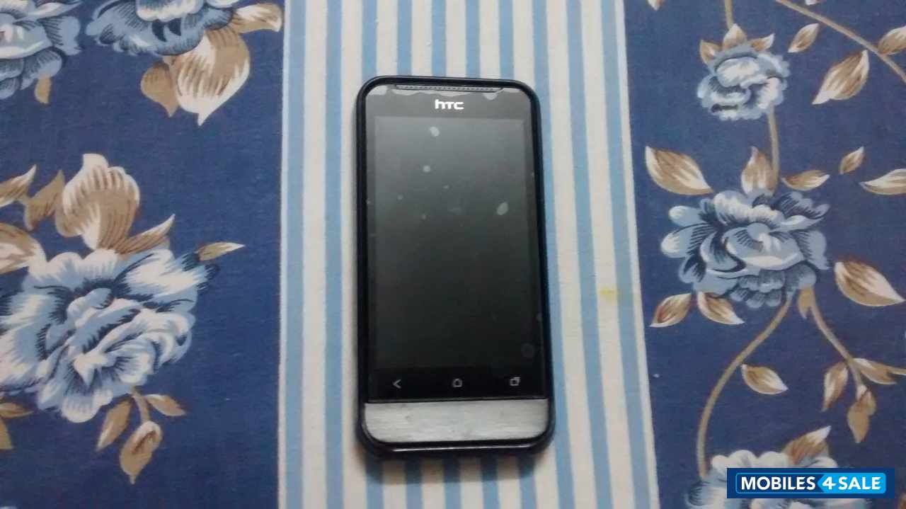 Black HTC One V