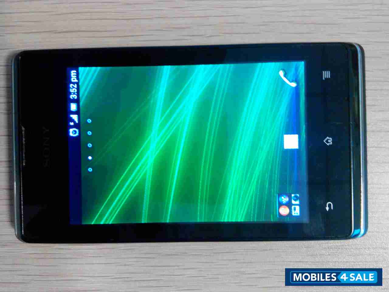 Black Sony Xperia E