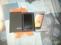 Black Google Nexus 4