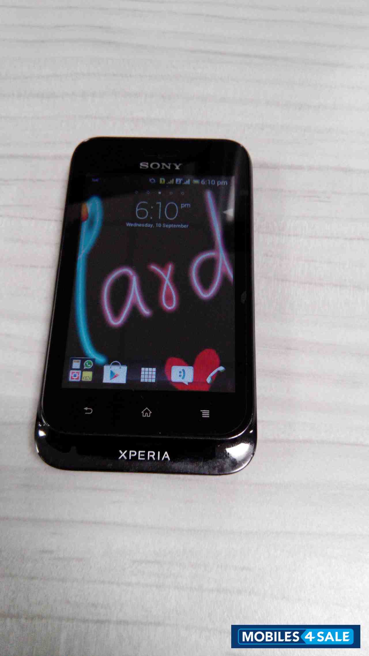 Black Sony Xperia tipo dual