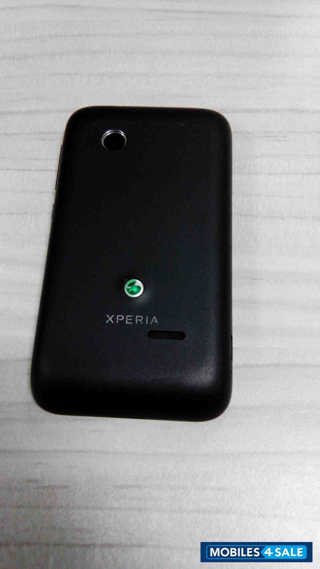 Black Sony Xperia tipo dual