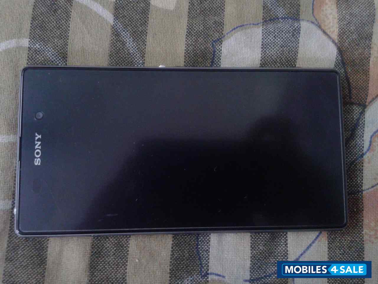 Black Sony Xperia Z1