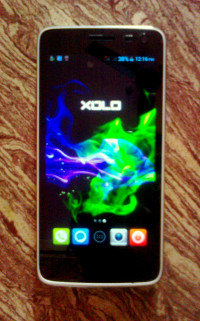 White Xolo Q700i