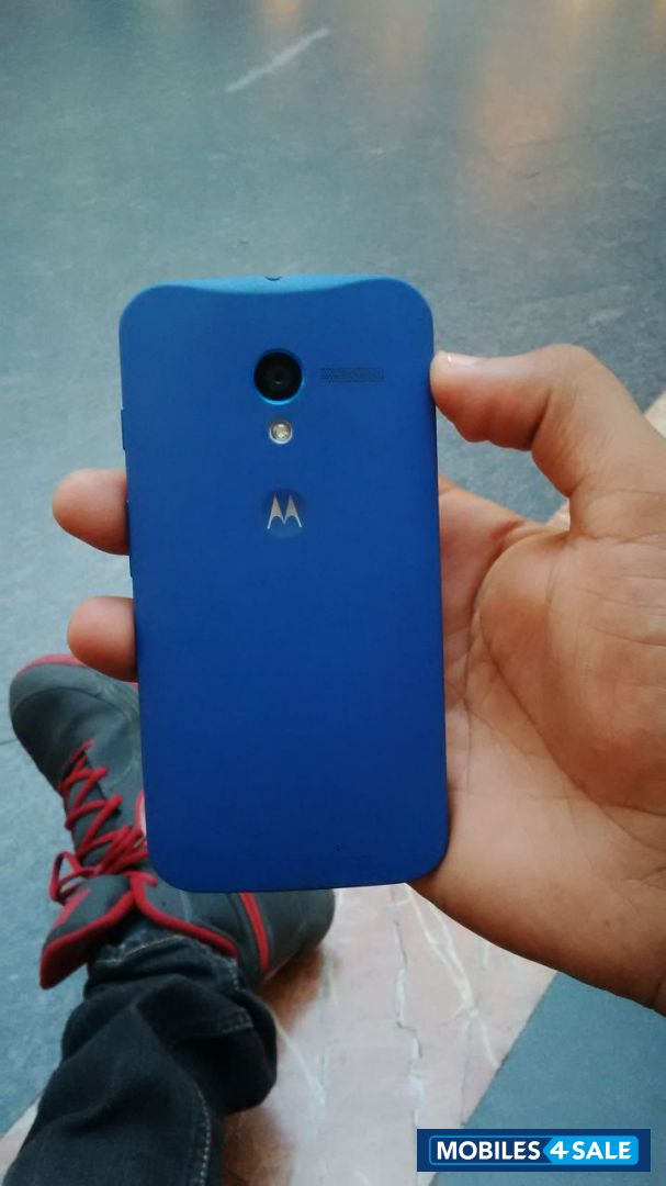 Royal Blue Motorola MOTO X