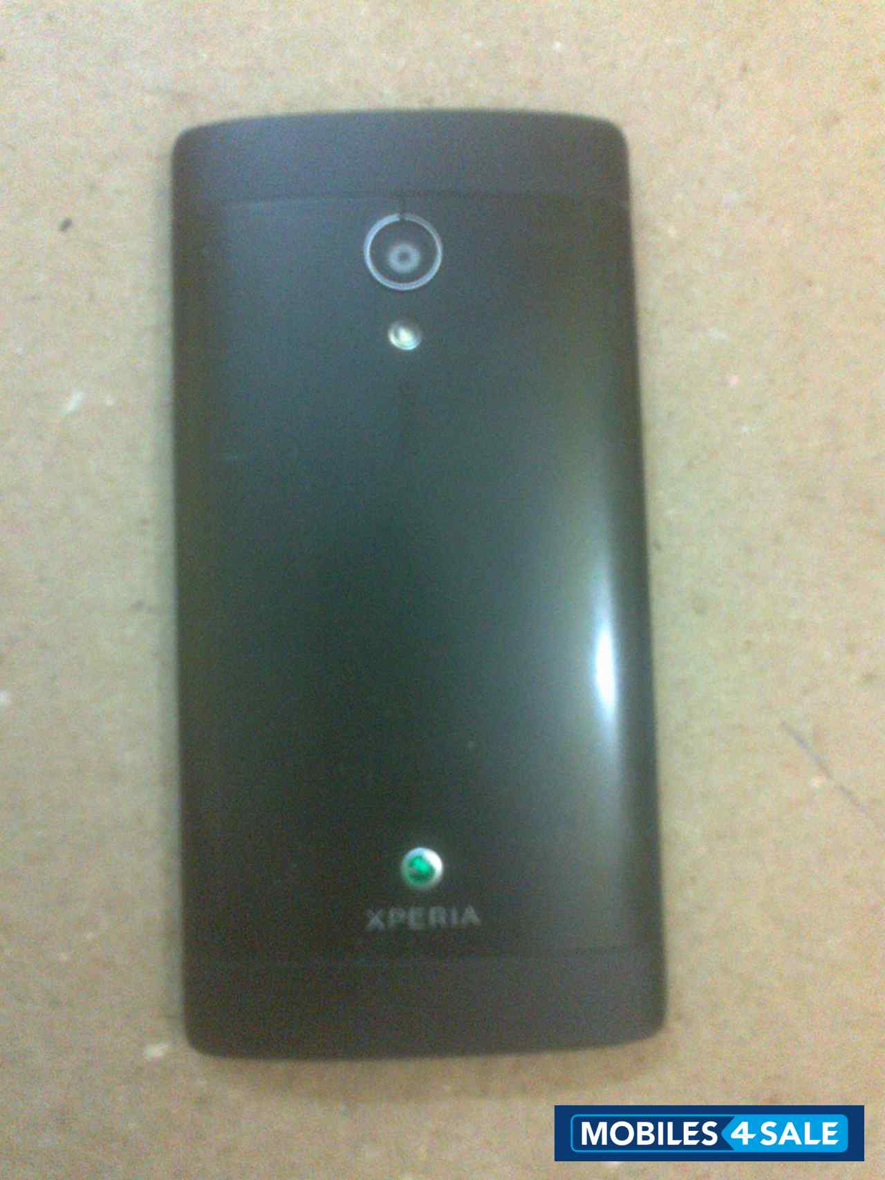 Black Sony Xperia ion