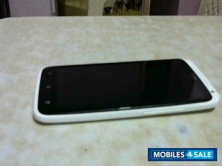 White HTC One X