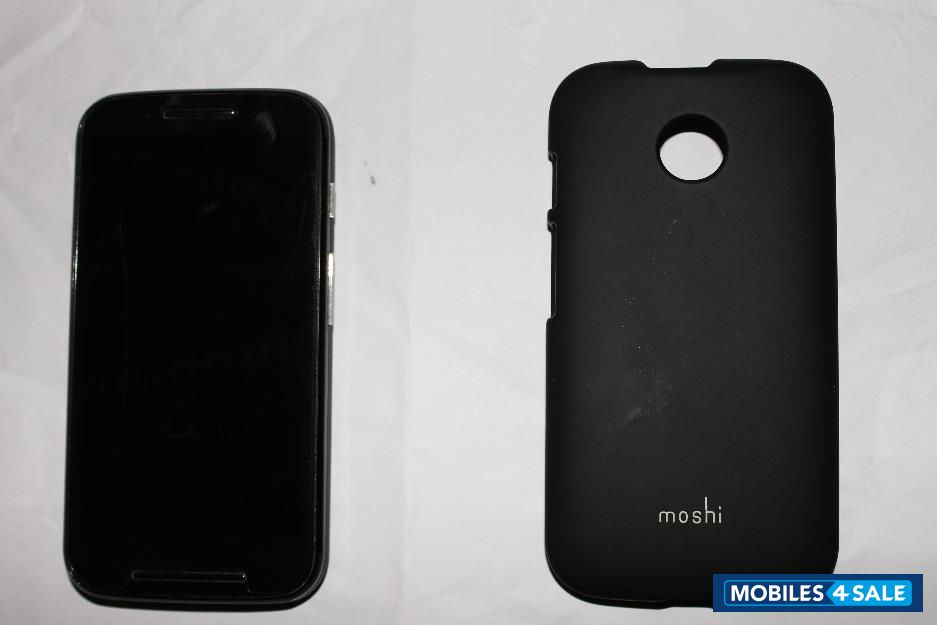 Black Motorola MOTO E