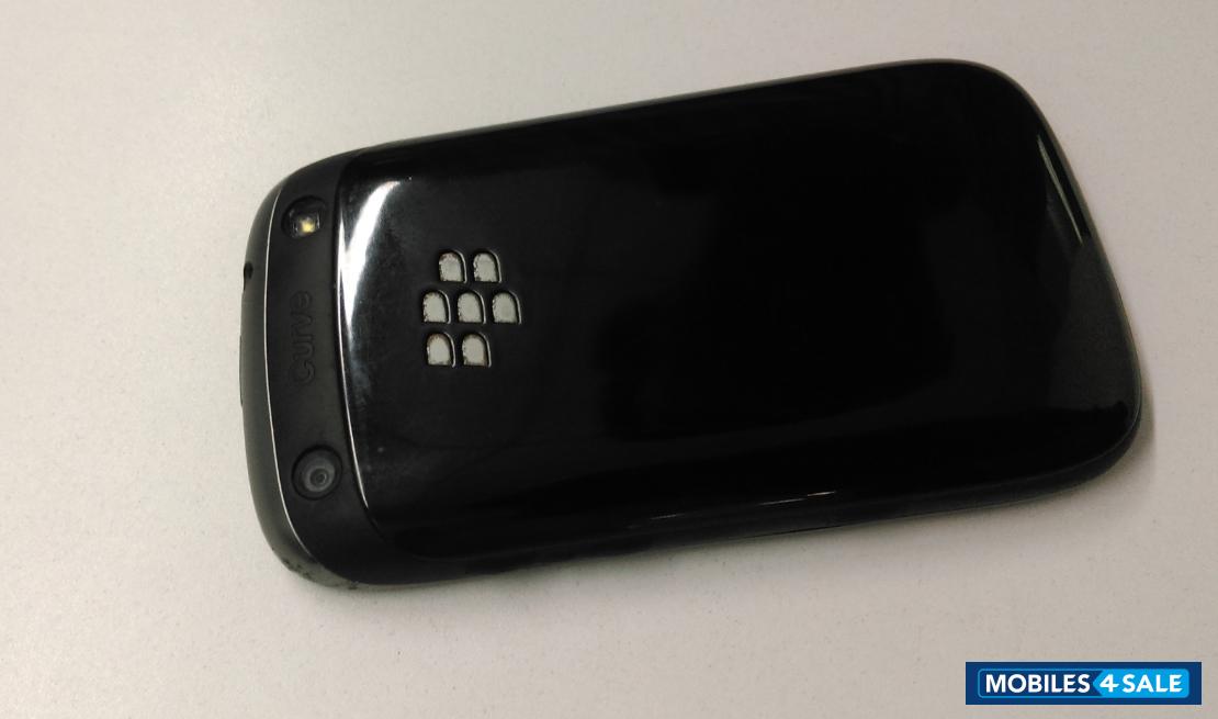 Black BlackBerry Curve 9320