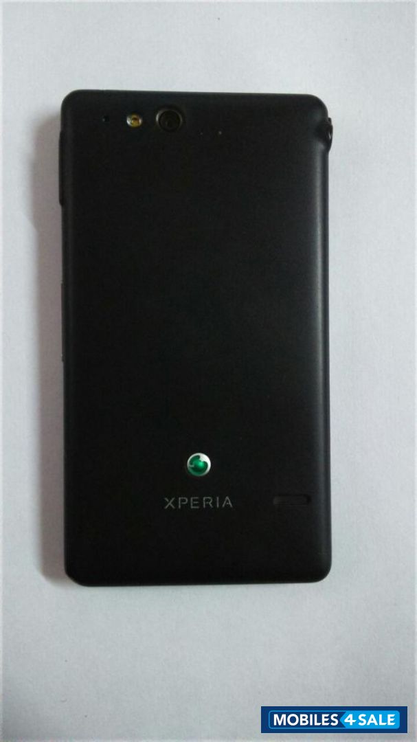 Black Sony Xperia go